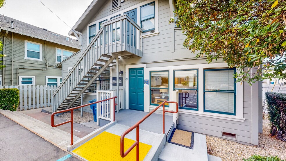 More Photos Of 320 Washington St, Petaluma Office For Sale