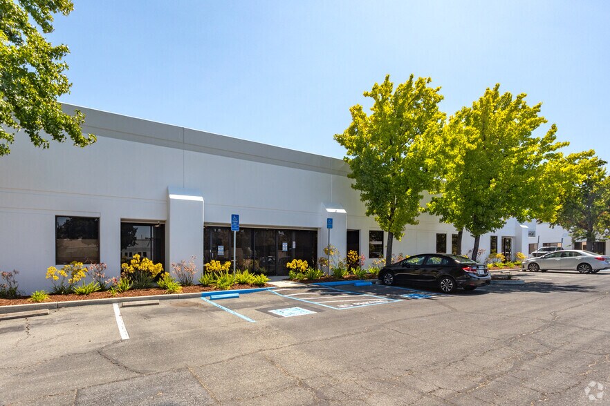 More Photos Of 48340-48350 Milmont Dr, Fremont Warehouse For Lease
