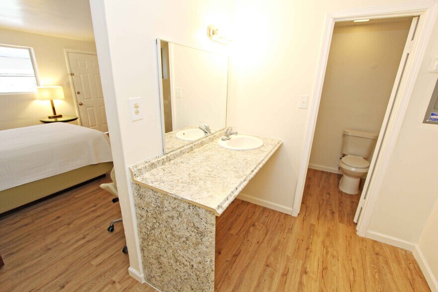 More Photos Of 3307 US Highway 90A E, Gonzales Hotel For Sale