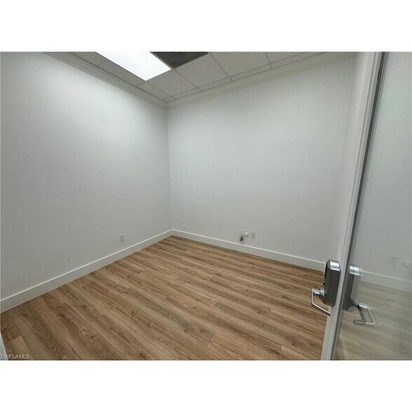 More Photos Of 5401 Taylor Rd, Naples Office For Lease