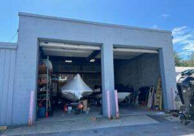 More Photos Of 643 Upper Glen St, Queensbury Freestanding For Sale