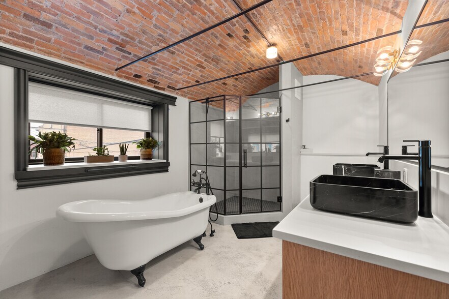 More Photos Of 30-50 2nd St E, Kalispell Office Residential For Sale