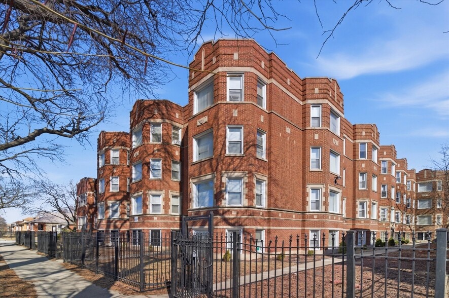 Primary Photo Of 7705-7713 S Laflin St, Chicago Apartments For Sale