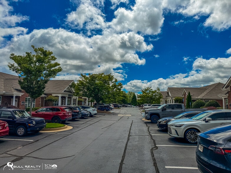 More Photos Of 4411 Suwanee Dam Rd, Suwanee Office For Sale
