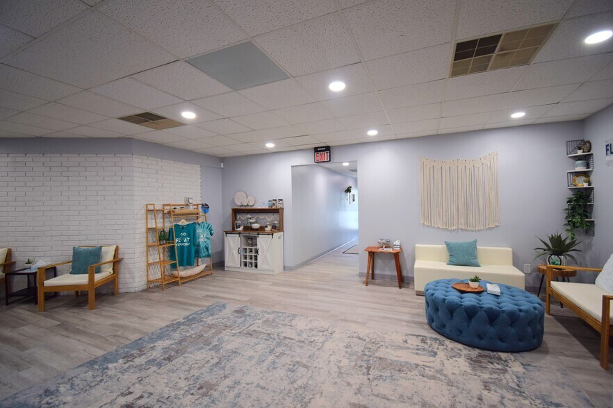 More Photos Of 1708 Jefferson Ave, Mount Vernon Office For Sale