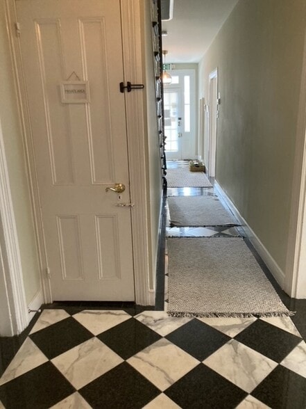 More Photos Of 417 Main St, Laurel Office For Lease