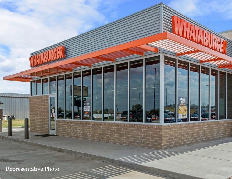 More Photos Of 2508 S Country Club Rd, El Reno Convenience Store For Sale