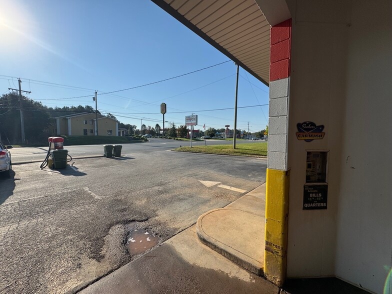 More Photos Of 2011 S Main St, Farmville Carwash For Sale