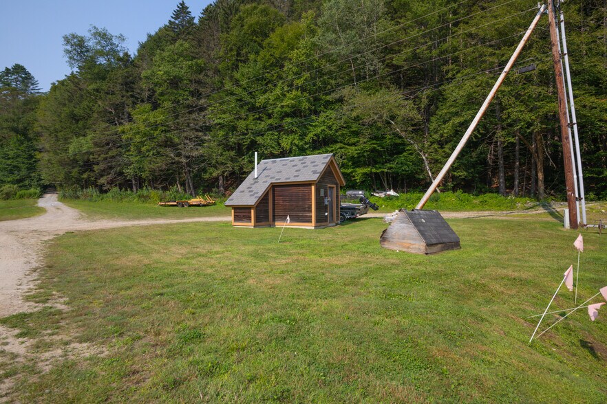 More Photos Of 170 Vermont Route 100, Bridgewater Corners Sports And Entertainment For Sale