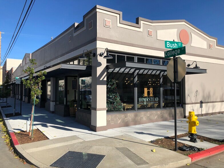 More Photos Of 427-433 College St, Woodland Office For Lease