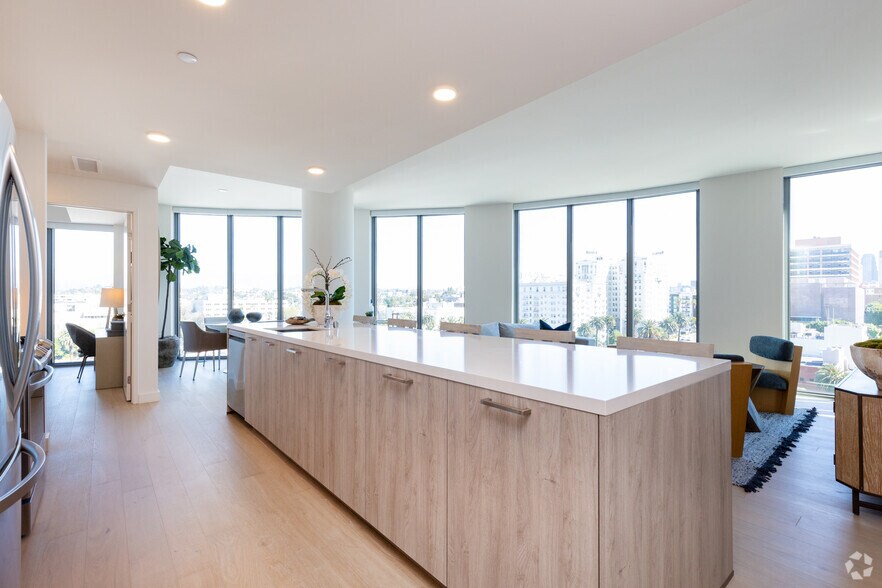 More Photos Of 2801 Sunset Pl, Los Angeles Apartments For Lease