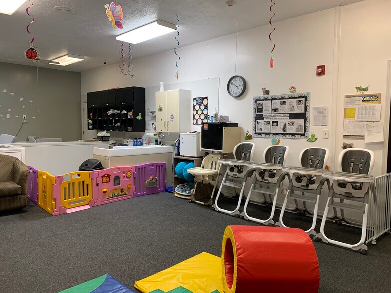 More Photos Of 7915 E Rockhill, Wichita Daycare Center For Sale