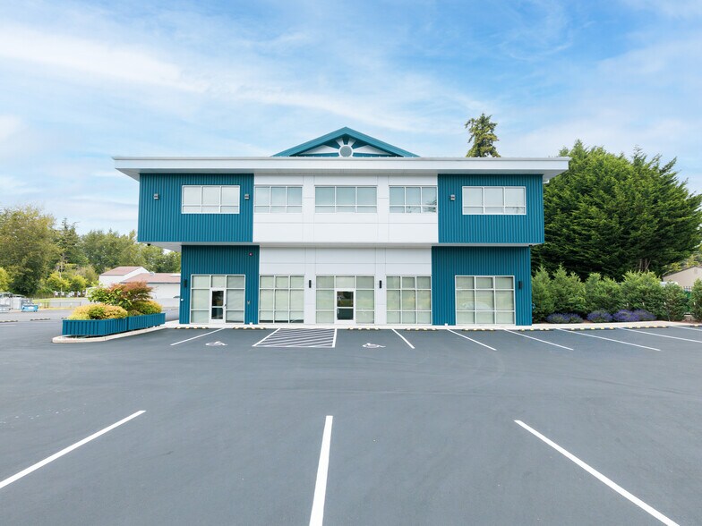 More Photos Of 1680 W Bakerview Rd, Bellingham Office For Lease