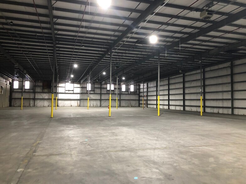 More Photos Of 6555 Fain St, North Charleston Manufacturing For Lease