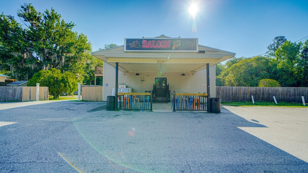 More Photos Of 3297 US 17 Hwy, Green Cove Springs Bar For Sale