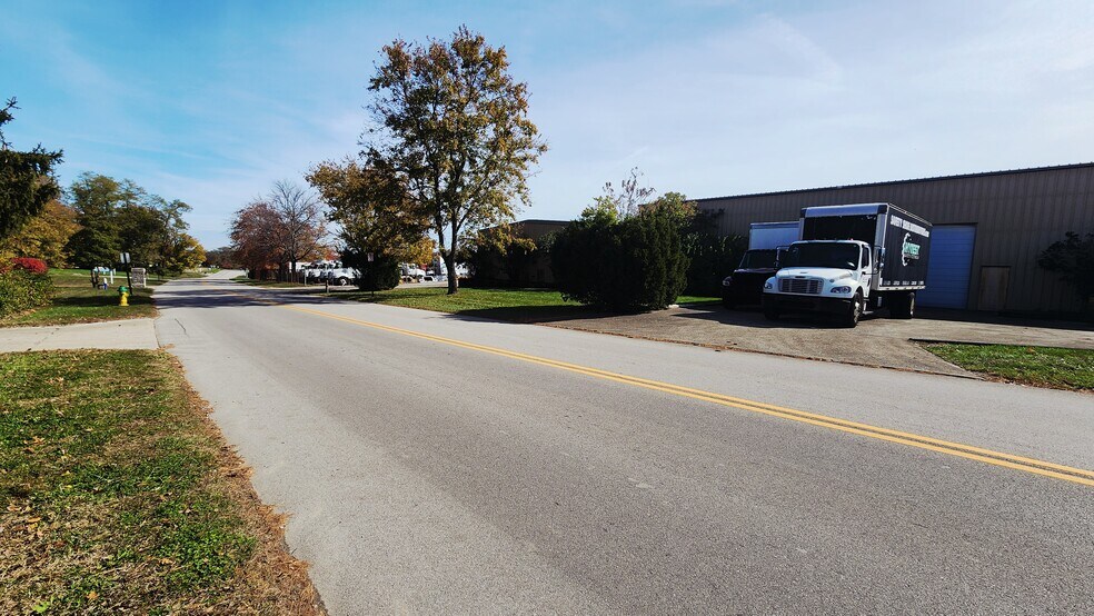 More Photos Of 284 Blue Sky Pky, Lexington Warehouse For Sale