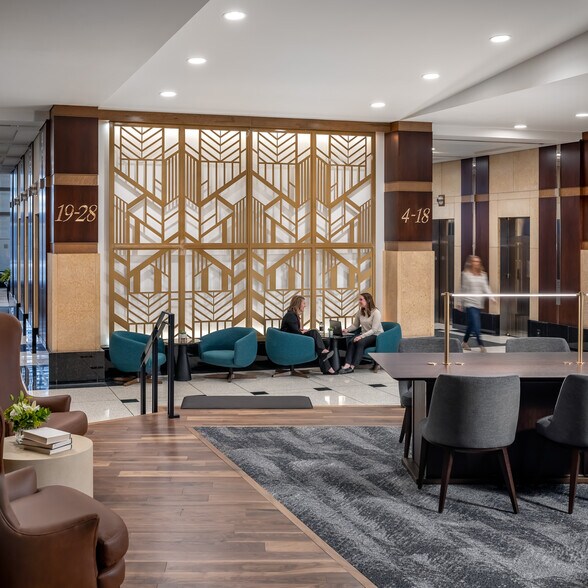 More Photos Of 800 LaSalle Ave, Minneapolis Office For Lease