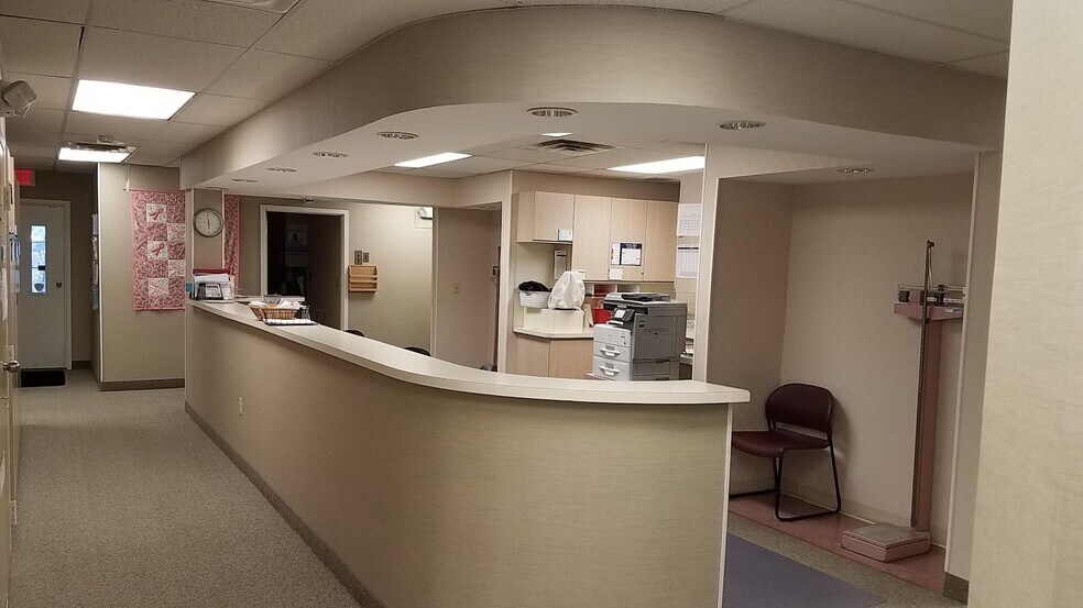 More Photos Of 60 Westwood Ave, Waterbury Medical For Sale