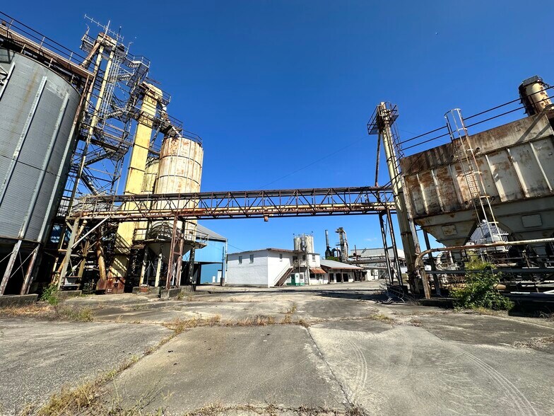 More Photos Of 522 3rd W st, Estill Land For Sale