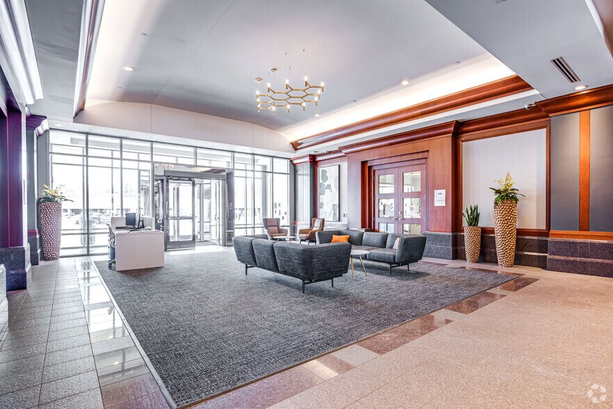 More Photos Of 701 S Xenia Ave, Golden Valley Office For Lease