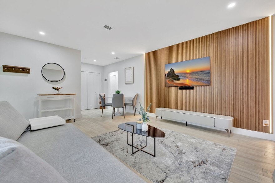 More Photos Of 934 NW 4th Ave, Fort Lauderdale Apartments For Sale