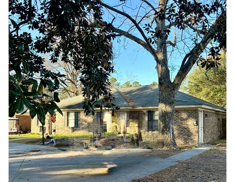 More Photos Of 1311 E 67th St, Savannah Apartments For Sale