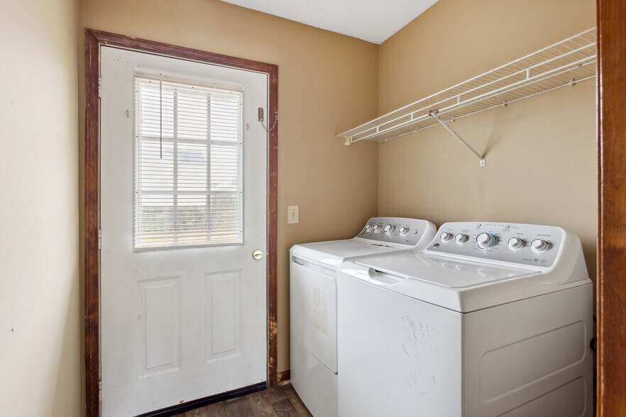 More Photos Of 124 Evergreen Trl, Cartersville Apartments For Sale