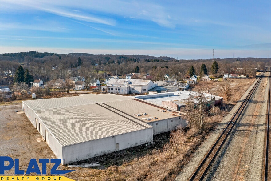 More Photos Of 460 Park Ave, East Palestine Manufacturing For Sale
