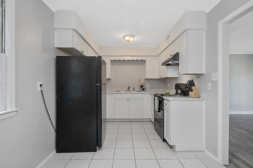 More Photos Of 817 Ridge Rd, Fayetteville Apartments For Sale