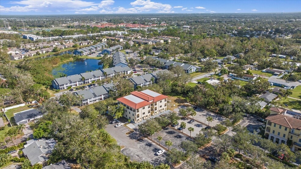 More Photos Of 2641 Fruitville Rd, Sarasota Medical For Sale