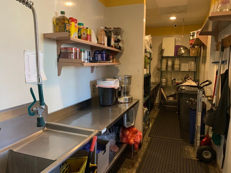 More Photos Of 1066 41st Ave, Capitola Apartments For Sale