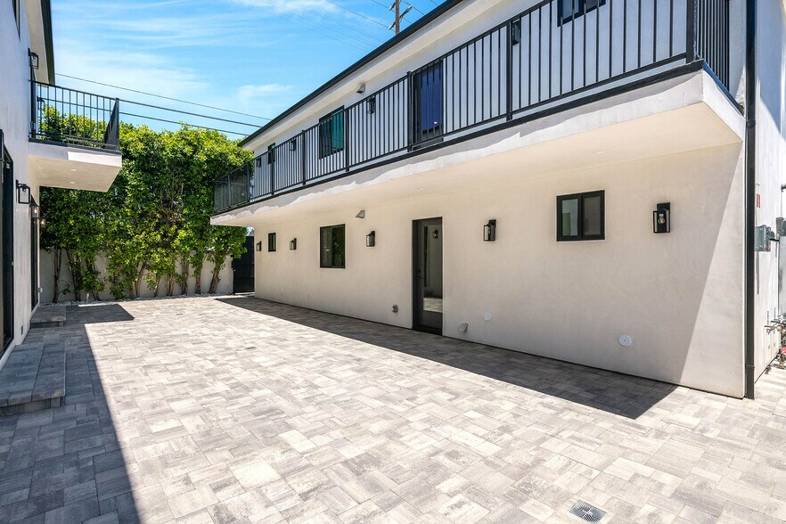 More Photos Of 5954 Simpson Ave, Valley Village Apartments For Sale