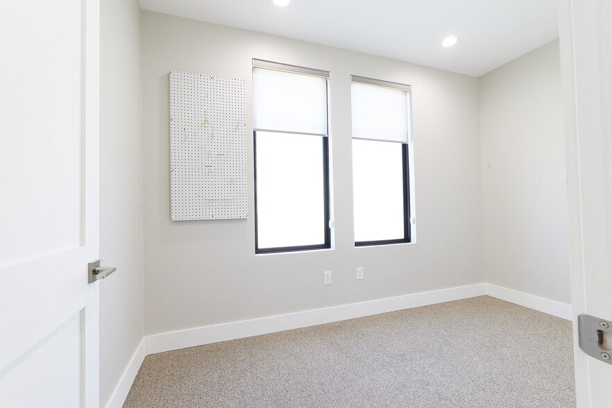 More Photos Of 1908 Yaupon Trl, Cedar Park Loft Creative Space For Lease