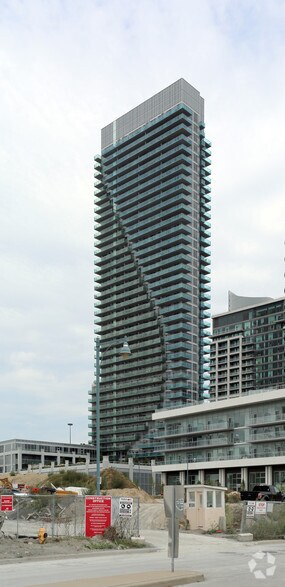 More Photos Of 2123 Lake Shore Blvd W, Toronto Apartments For Sale