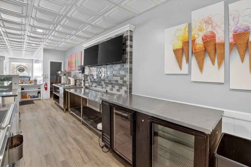 More Photos Of 135 E Main St, Woodville Storefront Retail Residential For Sale