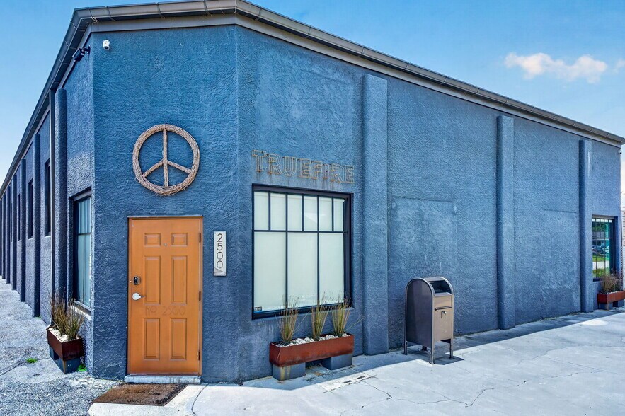More Photos Of 2500 Emerson Ave S, Saint Petersburg Manufacturing For Sale
