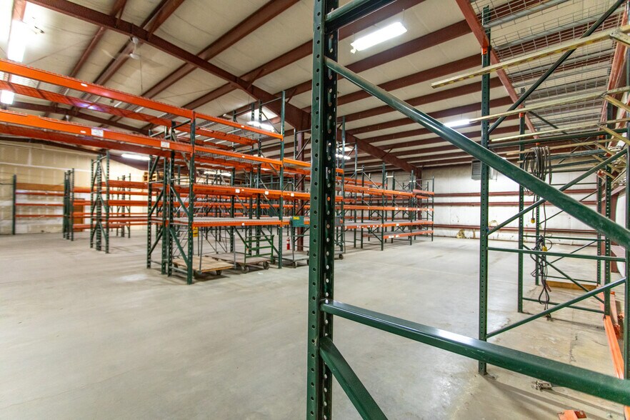 More Photos Of 100 9th Ave S, Great Falls Warehouse For Sale