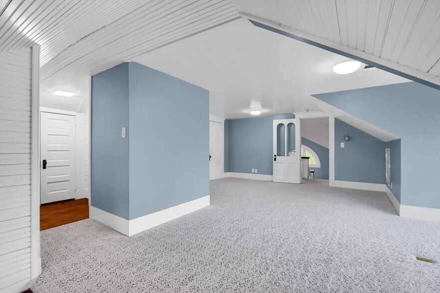 More Photos Of 511 S Travis St, Sherman Office For Sale