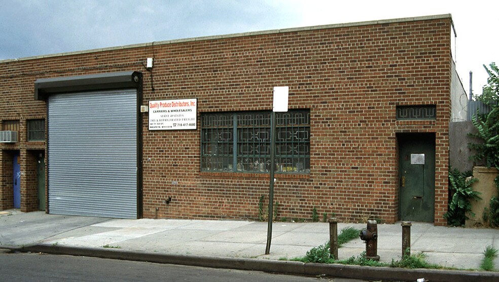 Primary Photo Of 5601 55th Ave, Maspeth Warehouse For Lease