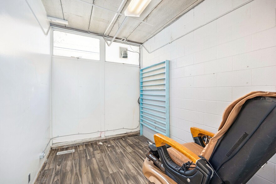 More Photos Of 740 Emerick St, Ypsilanti Medical For Lease