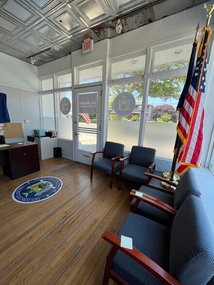 More Photos Of 2001 Park St, Atlantic Beach Storefront Retail Residential For Sale