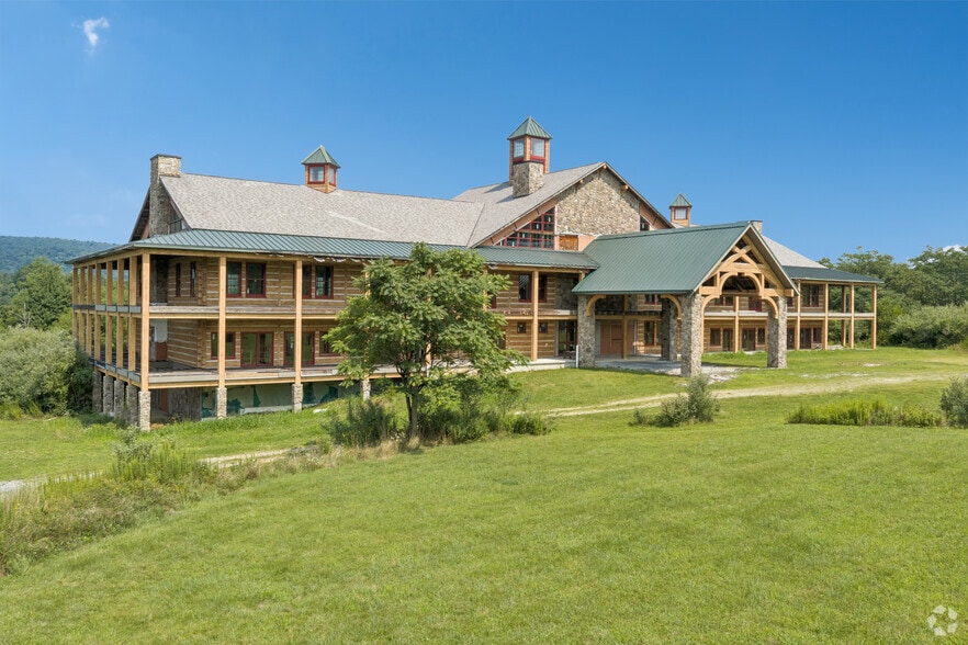 More Photos Of 1207 Flohrs Church Rd, Biglerville Hospitality For Sale