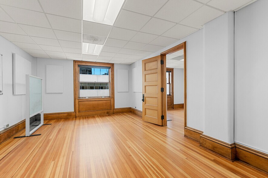 More Photos Of 730 17th St, Denver Office For Sale