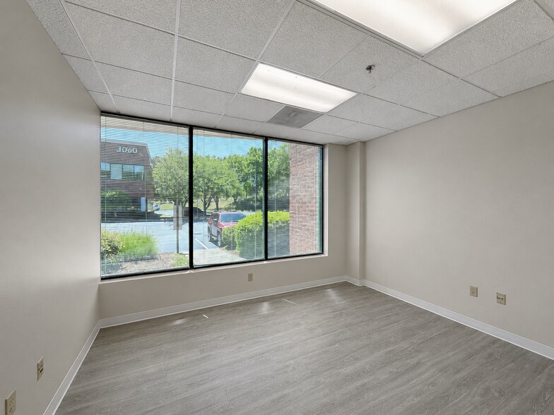 More Photos Of 3050 Royal Blvd S, Alpharetta Office For Lease