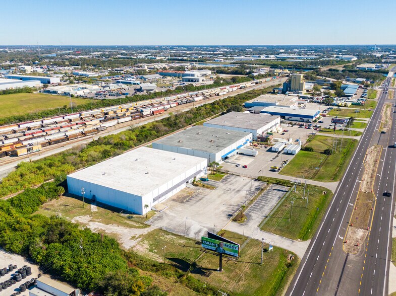 More Photos Of 6608 E Adamo Dr, Tampa Warehouse For Lease