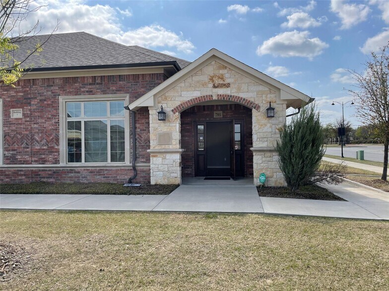 More Photos Of 8951 Collin McKinney Pky, McKinney Medical For Sale