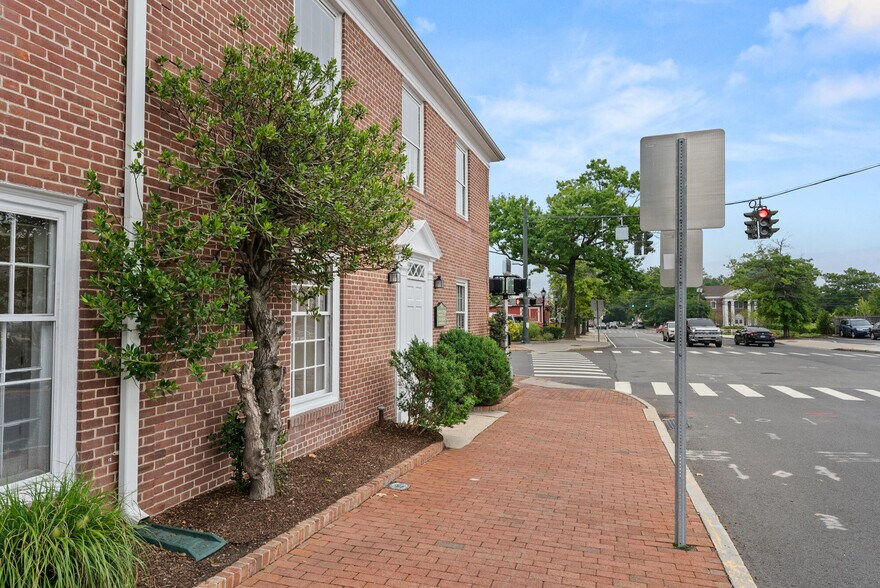 More Photos Of 25 South Ave, New Canaan Office Residential For Lease