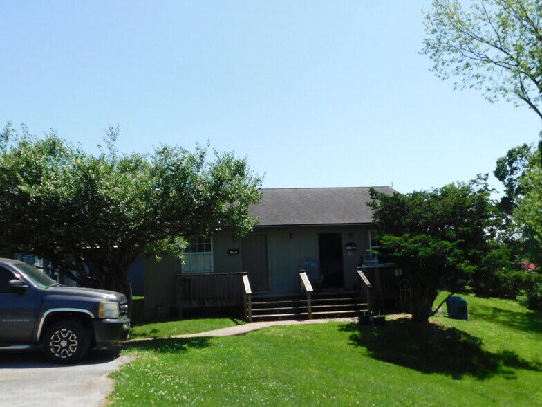 More Photos Of 100 Walnut Tree Dr, Salem Apartments For Sale