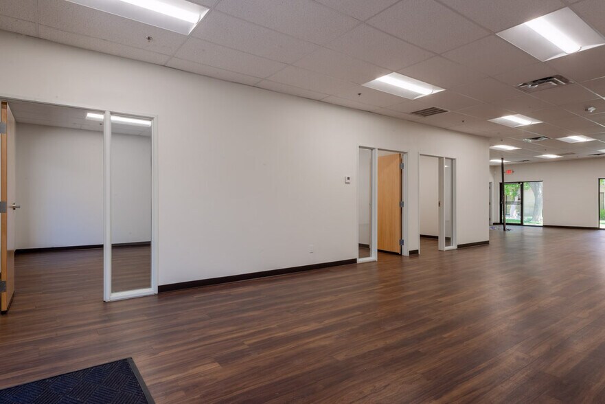 More Photos Of 500 S Rancho Dr, Las Vegas Loft Creative Space For Sale