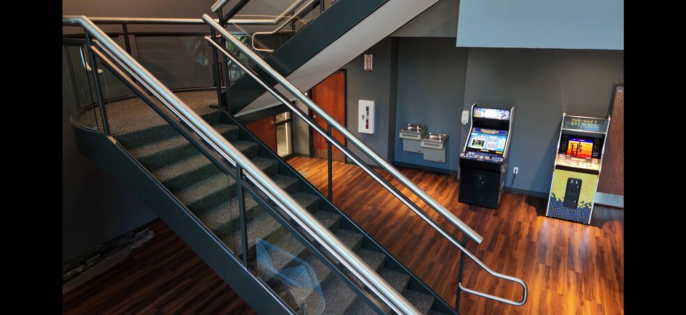 More Photos Of 23321 E Knox Ave, Liberty Lake Office For Lease